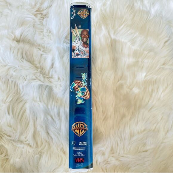 Space Jam VHS (1997 Clamshell) Michael Jordan Bugs Bunny Looney Toons Kids Movie - Picture 3 of 6